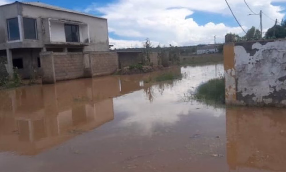 Famílias abandonam lar em Pemba devido a inundações severas