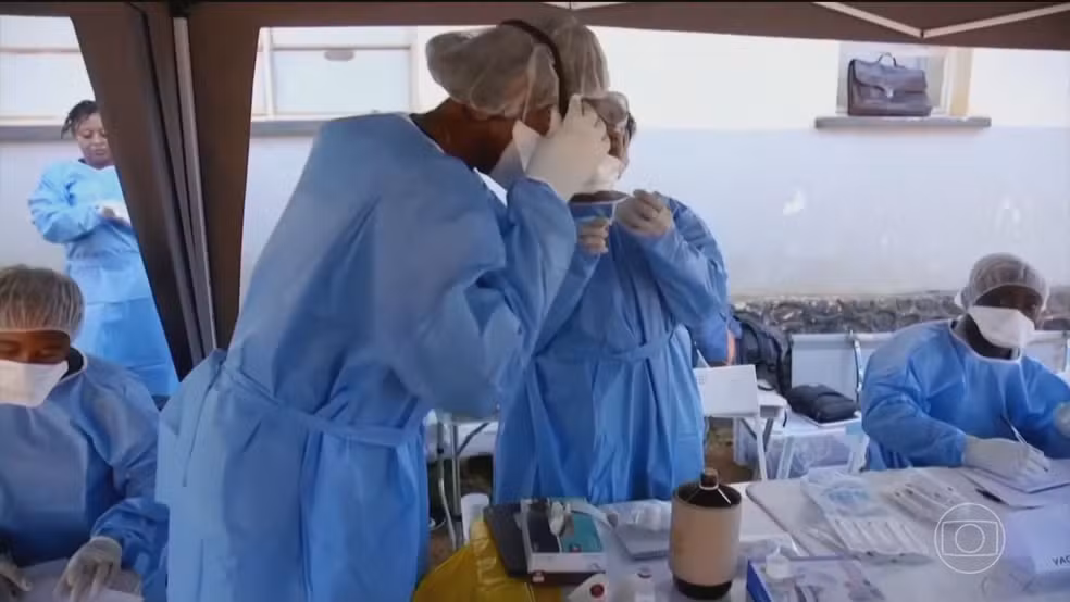 OMS prevê vacina contra ébola apenas dentro de nove meses