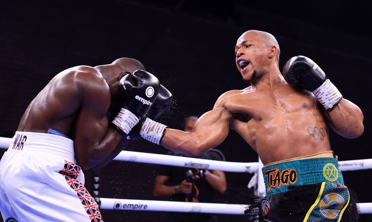 Tiago Muxanga conquista título internacional de boxe no Reino Unido