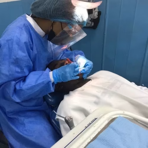 56% dos pacientes perdem dentes por diagnósticos tardios