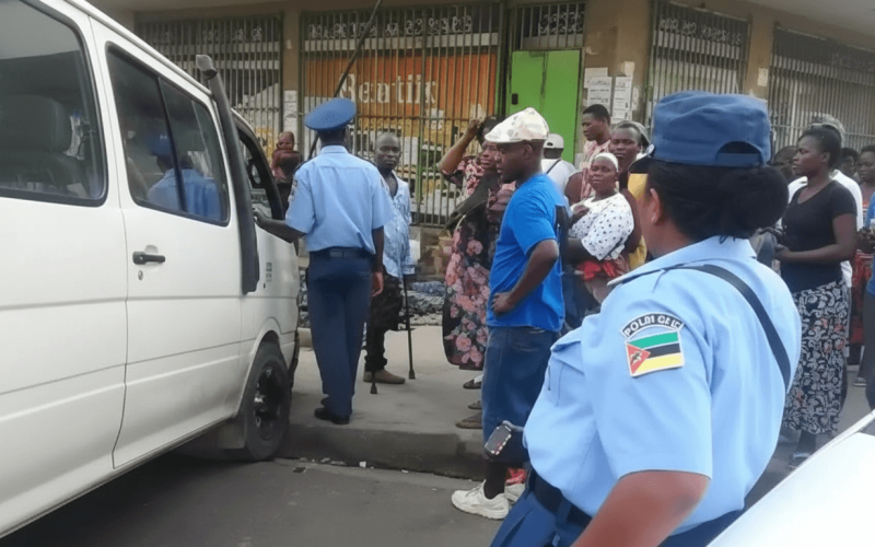 Acidente com transporte semi-colectivo em Maputo faz um morto e um ferido