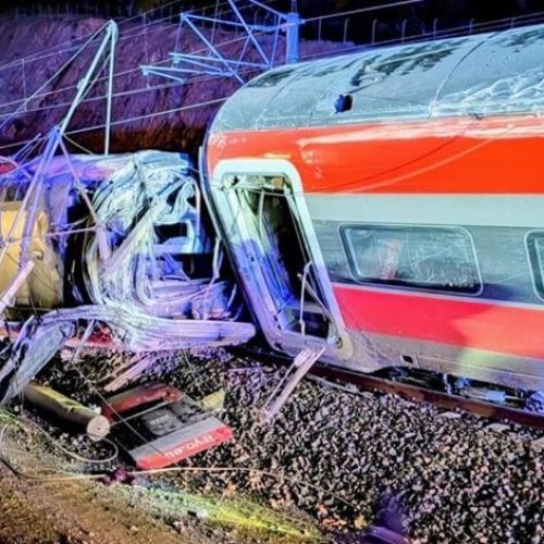 Acidente grave com comboios em Espanha resulta em 21 mortes