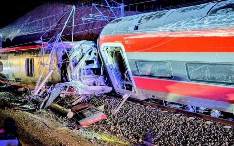 Acidente grave com comboios em Espanha resulta em 21 mortes