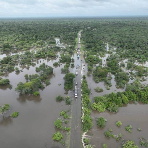 Alerta máximo em dez bacias hidrográficas por risco de inundações