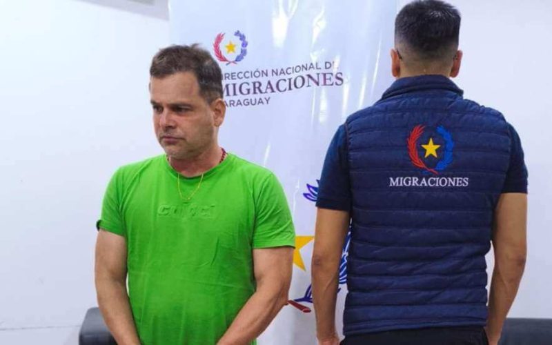 Aliado de Bolsonaro condenado foge para o Paraguai e é capturado