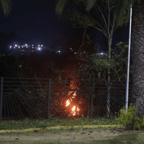 Ataque dos EUA em Venezuela deixa 32 cubanos mortos e gera luto nacional