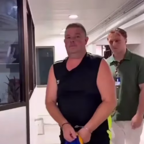 Australiano detido na Tailândia por alegadamente esconder corpo de adolescente em mala