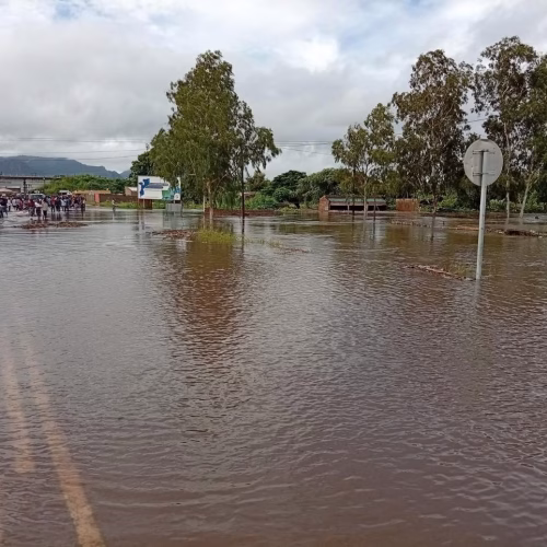 Chuvas cortam ligações rodoviárias em vários pontos do Niassa