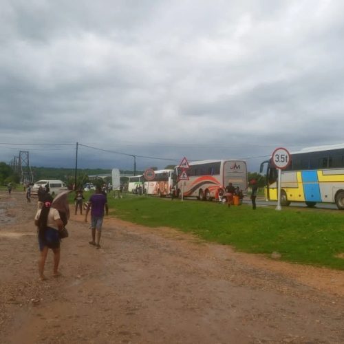 Circulação na N1 é restabelecida após cratera na estrada em Sofala