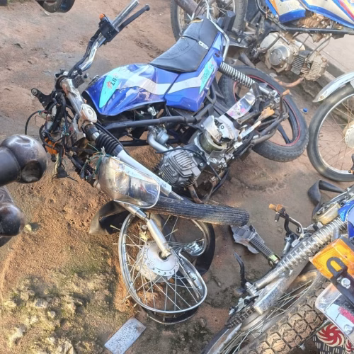 Colisão entre motorizadas mata três pessoas em Metuge