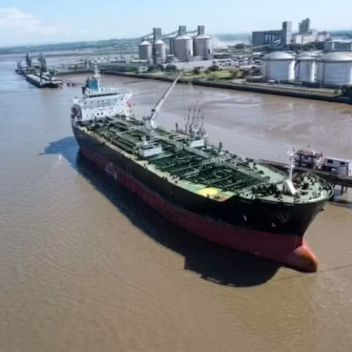 Combustível chega em grande escala para mitigar impacto económico