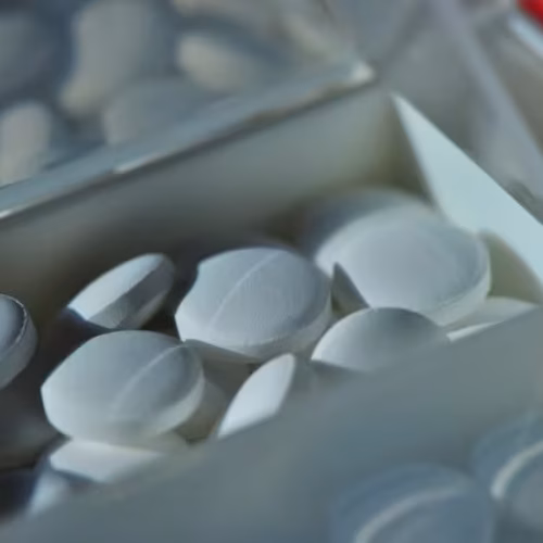 Comercialização de aspirina suspensa após sinais de degradação
