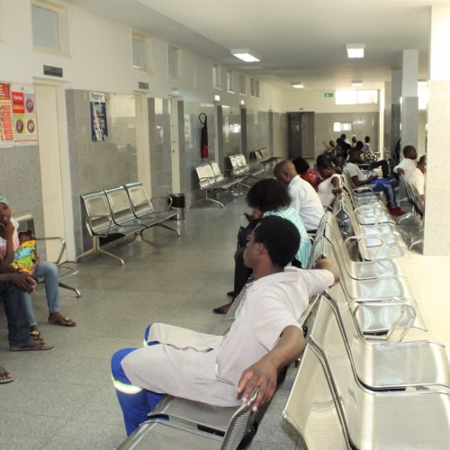 Taxas elevadas em consultas urgentes geram revolta no Hospital Central de Maputo