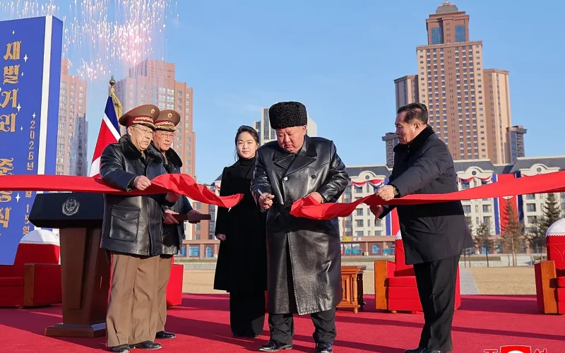 Coreia do Norte inaugura bairro residencial para famílias de soldados mortos na Ucrânia