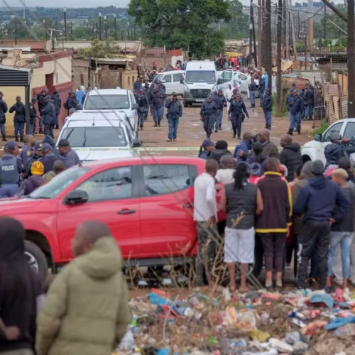 Dez mortos e dez feridos em ataque armado em Bekkersdal