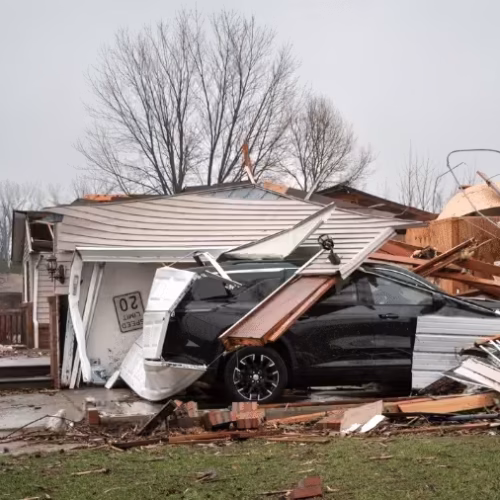 EUA: Tornado mata casal de idosos no estado de Indiana