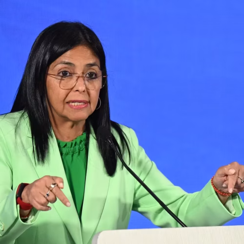 EUA retiram sanções à nova liderança da Venezuela