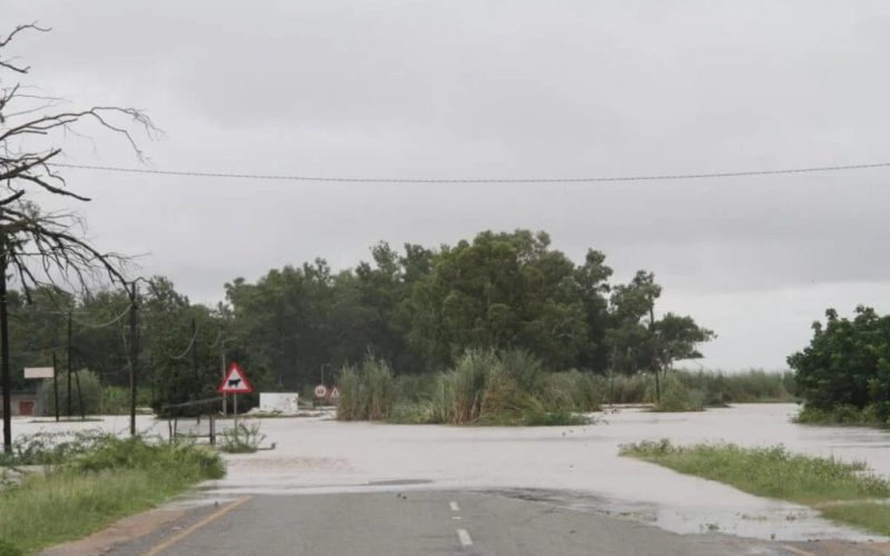 Estrada entre Guijá e Chókwè bloqueada por enchente e resgate inviabilizado