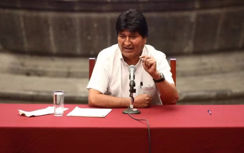 Ex-presidente boliviano critica apoio dos EUA a governos “submissos”