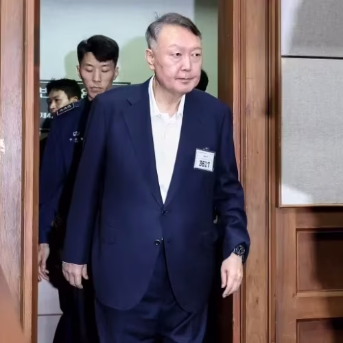 Ex-presidente da Coreia do Sul condenado a prisão perpétua por insurreição