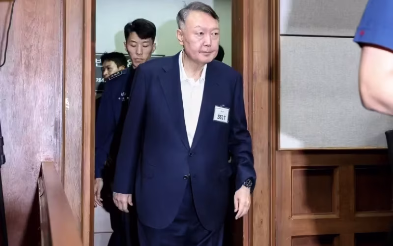 Ex-presidente da Coreia do Sul condenado a prisão perpétua por insurreição