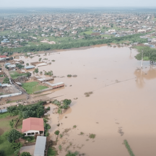 Governadora do Niassa apoia vítimas das cheias do rio Luchiringo