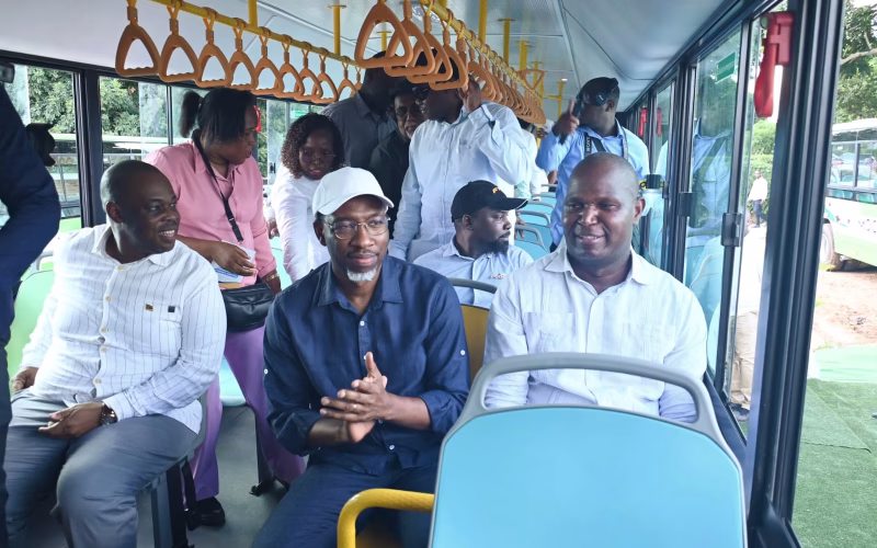 Governo subsidia combustível para manter tarifas de transporte público em Moçambique