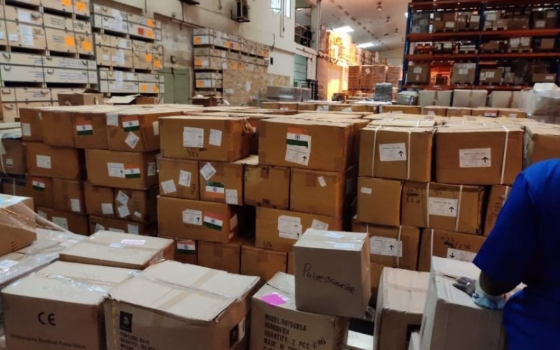 Índia doa 84 toneladas de medicamentos a Moçambique