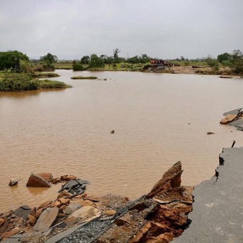 Ligação Nacarôa–Memba interrompida após chuvas destruírem pontes