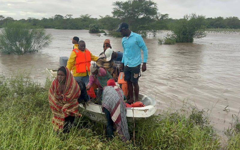 Inundações no Limpopo forçam evacuação fluvial de viajantes