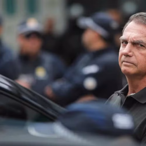 Juiz ordena transferência de Jair Bolsonaro para prisão com condições mais favoráveis