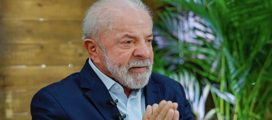 Lula da Silva acusa Flávio Bolsonaro de querer “vender o Brasil” aos EUA