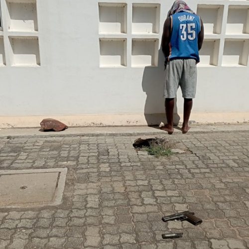 Cidadão malawiano detido em Tete por posse ilegal de arma de pressão