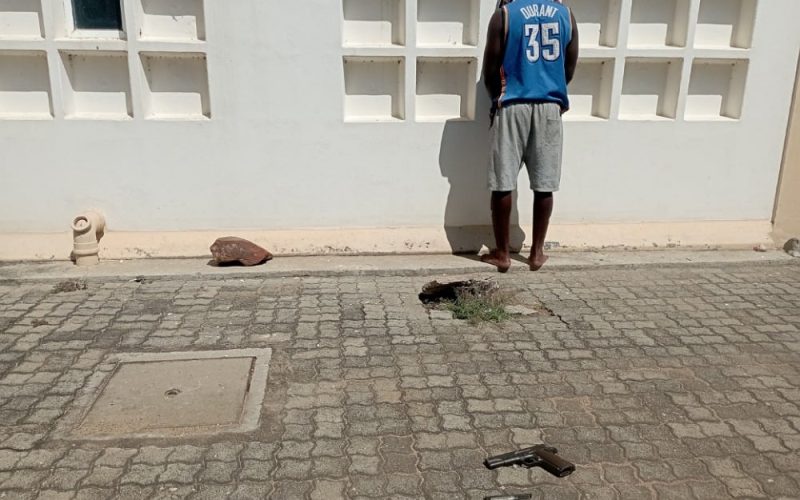 Cidadão malawiano detido em Tete por posse ilegal de arma de pressão