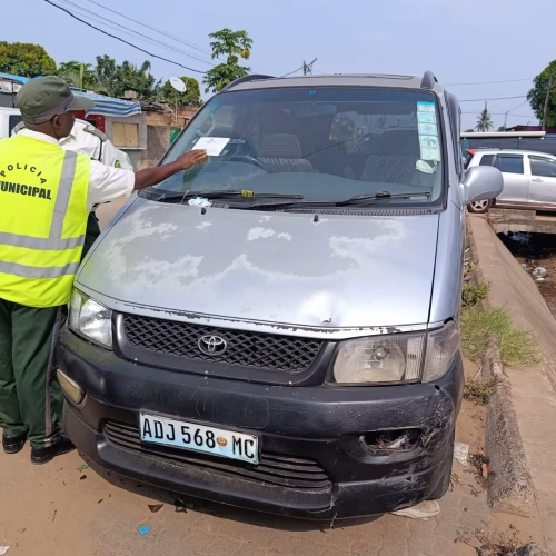 Polícia Municipal intensifica acções contra sucatas na cidade de Maputo