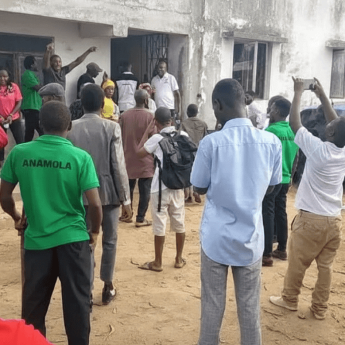 Membros do ANAMOLA exigem afastamento de líder na Zambézia