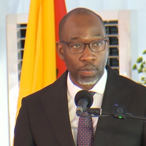 Ministro dos Transportes denuncia contratação de motoristas não habilitados