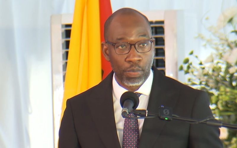 Ministro dos Transportes denuncia contratação de motoristas não habilitados