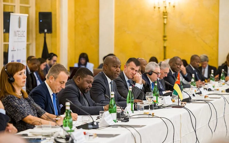 Moçambique e Itália assinam cinco acordos para reforçar parceria bilateral