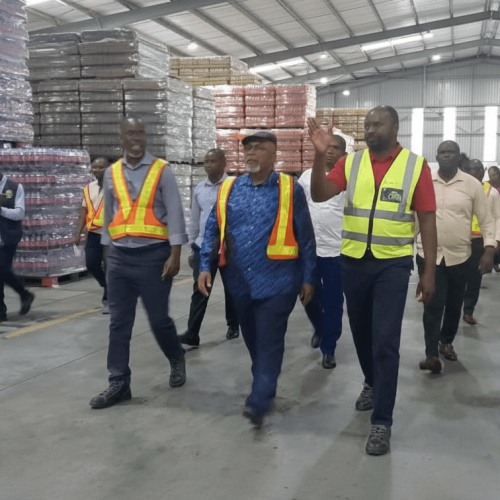 Moçambique garante estoque de bens essenciais para a quadra festiva