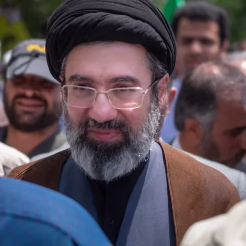 Mojtaba Khamenei é nomeado novo líder supremo do Irã