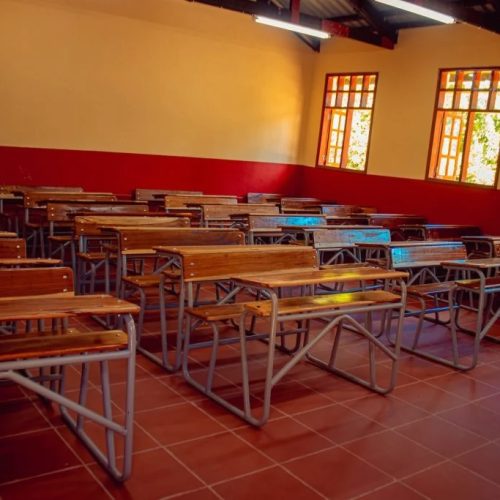 Alunos deslocados em Cabo Delgado isentos de propinas no novo ano lectivo