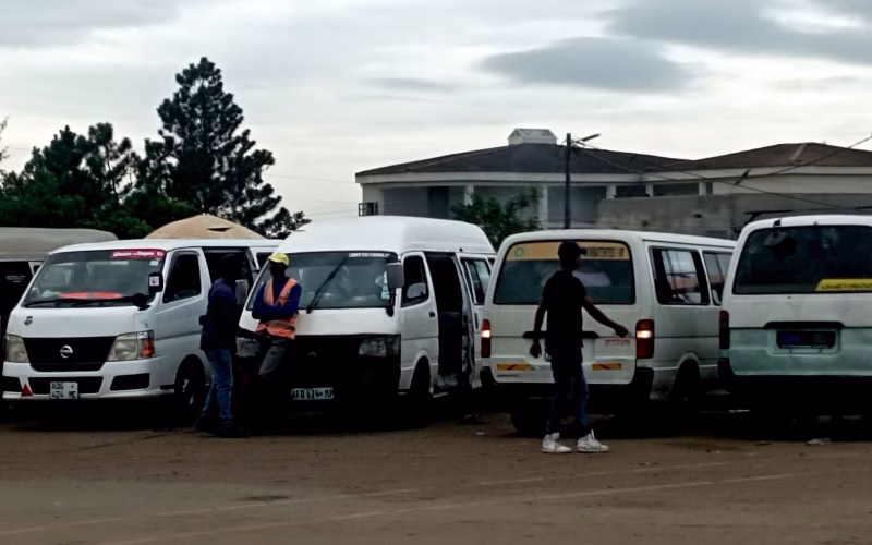Novas tarifas de transporte interurbano em Moçambique aumentam preços significativamente