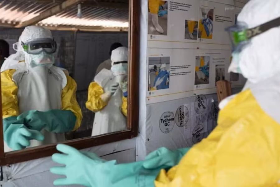OMS declara emergência internacional por surto de ébola na África