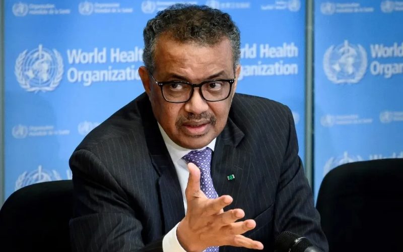 OMS rebate alegações dos EUA sobre saída e alerta para insegurança global
