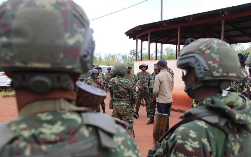 PR exige fim de subsídios para focar em militares na linha de frente