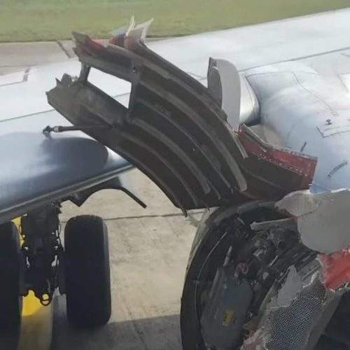 Pânico a bordo após falha em motor de Boeing 737 na Nigéria