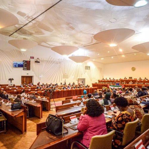 Parlamento aprova orçamento do Estado para 2026 apenas com votos da Frelimo