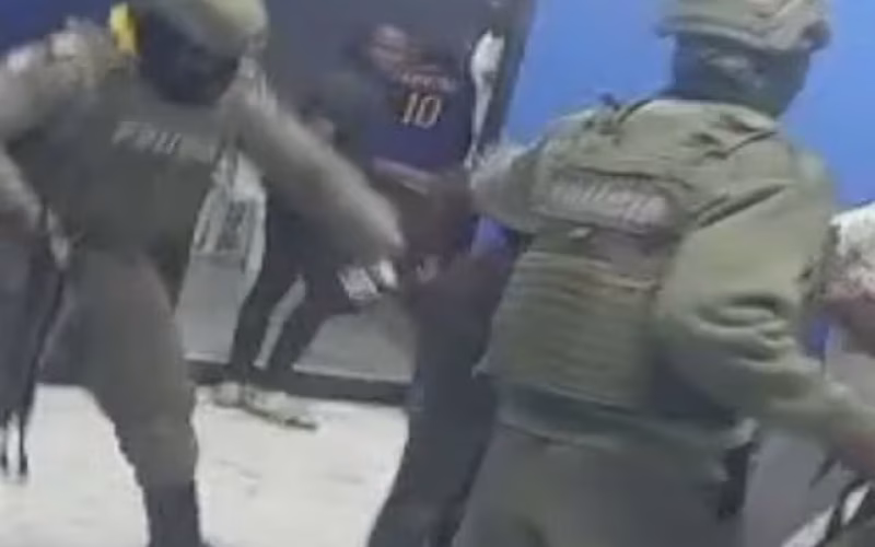 Polícia de Moçambique investiga agentes que mataram perigoso criminoso