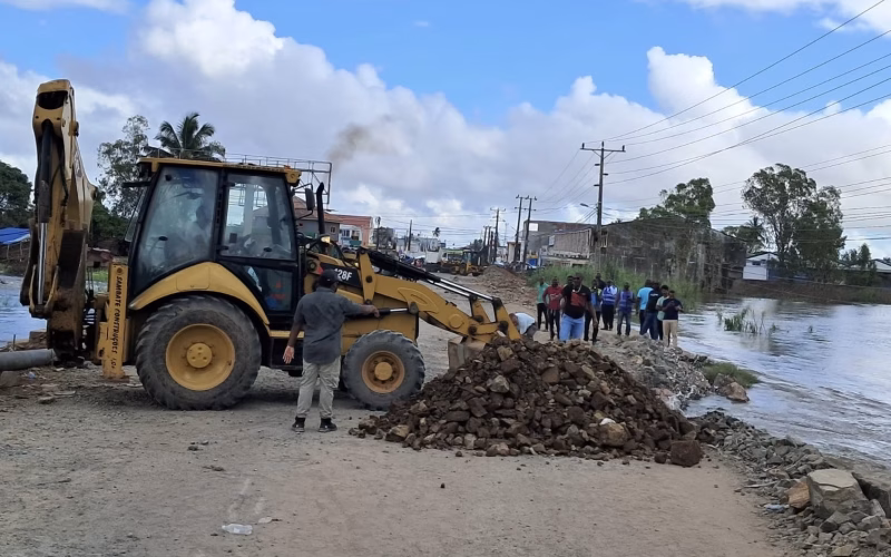 Ponte Nguluzane reabre após obras de reparo em Xai-Xai